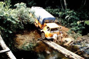 BVS970T March 1983 Zaire, Graeme Kidd driving (Paul Bilborough) - 8