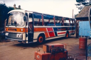 VNS822R in old livery