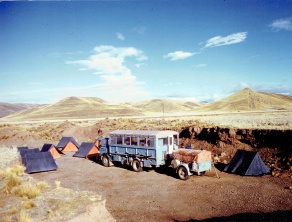 WBH648S Camping on the way to Puno - First Brief Encounter Peru and Incas late 1982 (Tony Simmons)